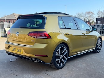 Used Volkswagen Golf 2017 for sale - 77736959: Photo