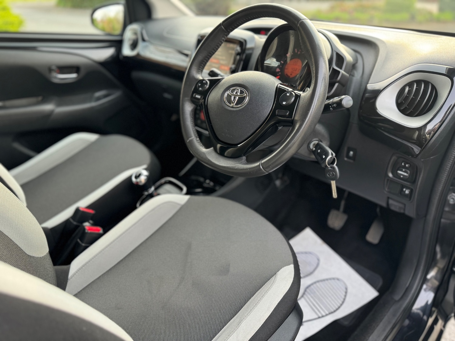 Used Toyota AYGO 2014 for sale - 78111382: Photo 11