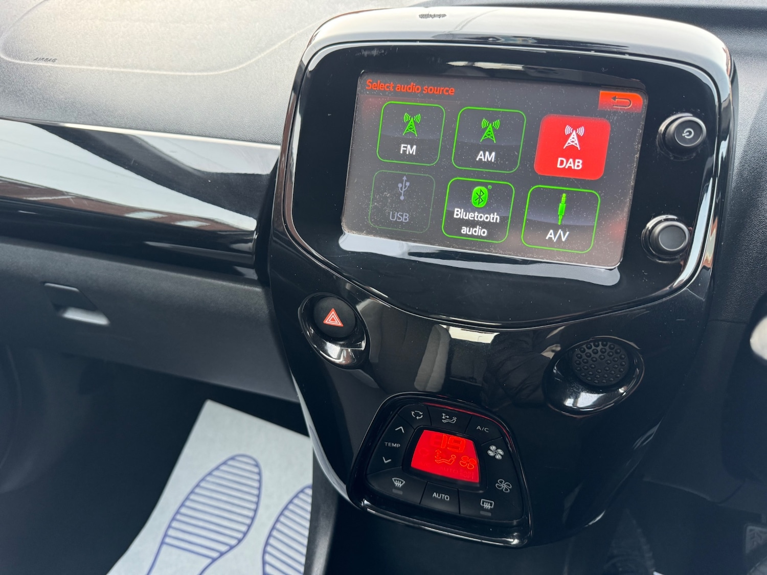 Used Toyota AYGO 2014 for sale - 78111382: Photo 16