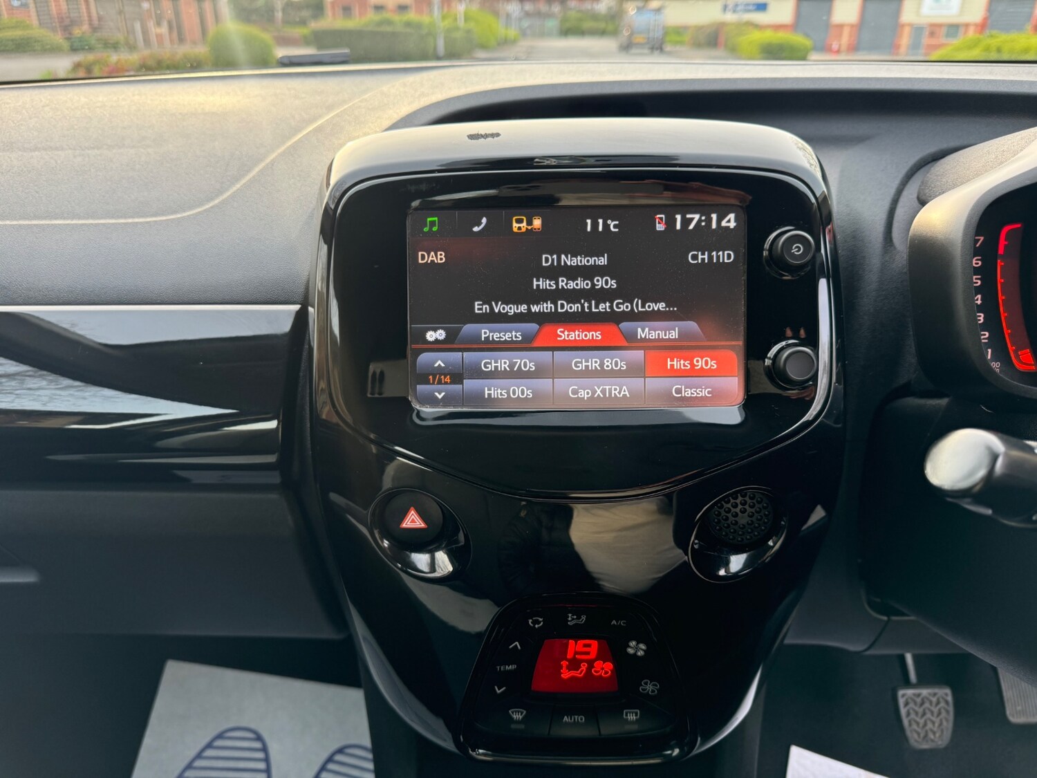 Used Toyota AYGO 2014 for sale - 78111382: Photo 17