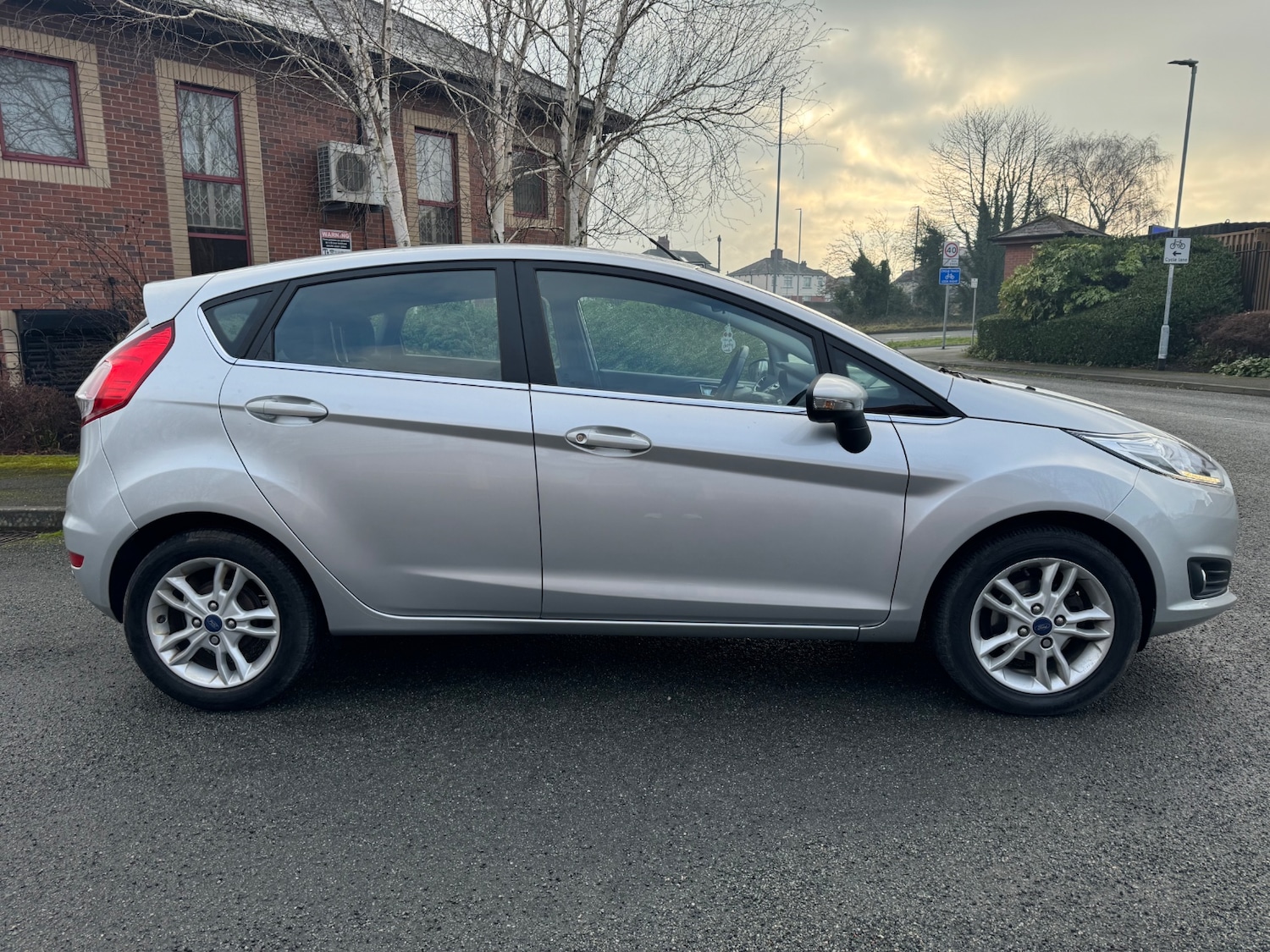 Used Ford Fiesta 2016 for sale - 77136744: Photo 2