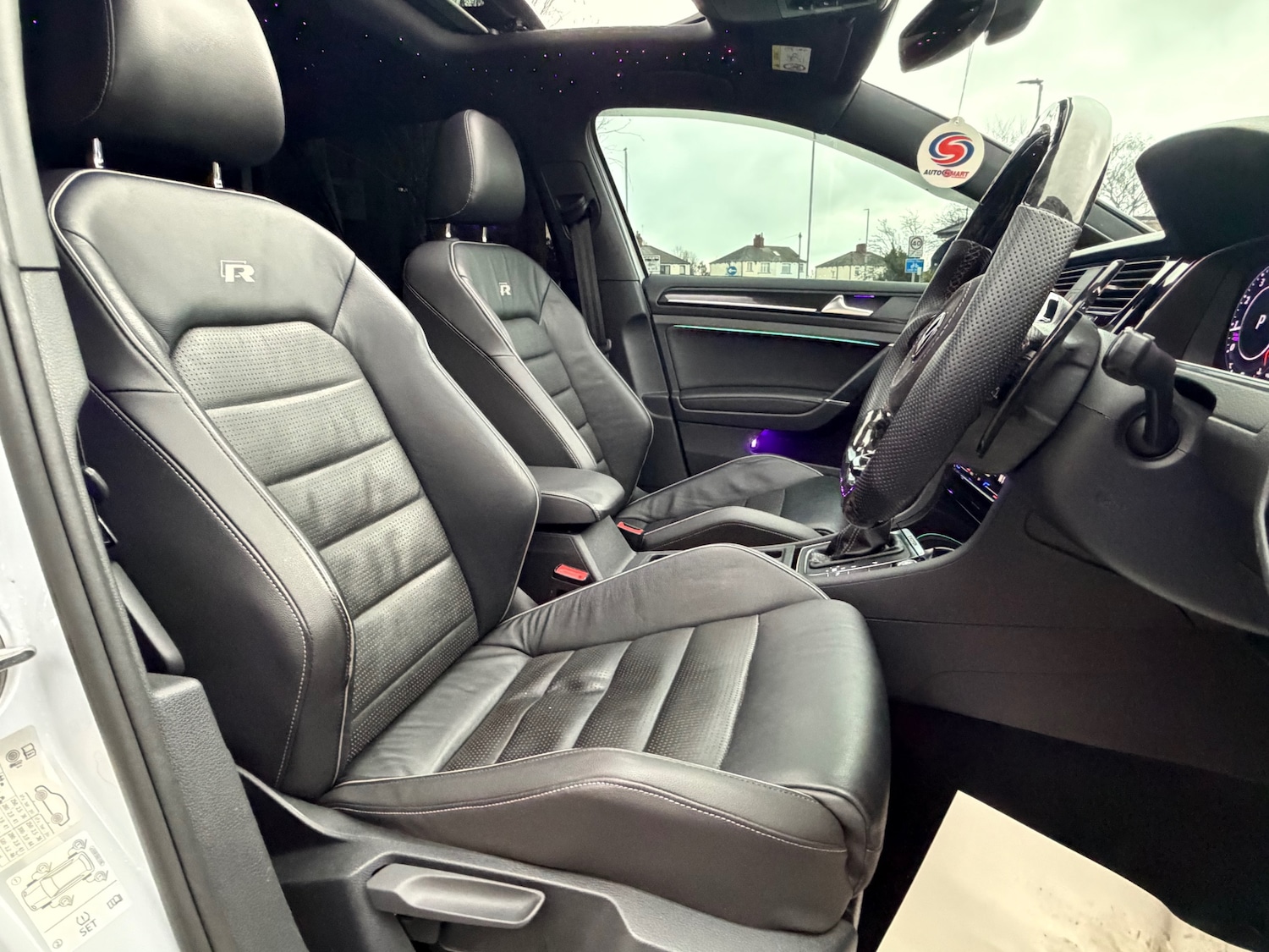 Used Volkswagen Golf 2017 for sale - 77475770: Photo 10