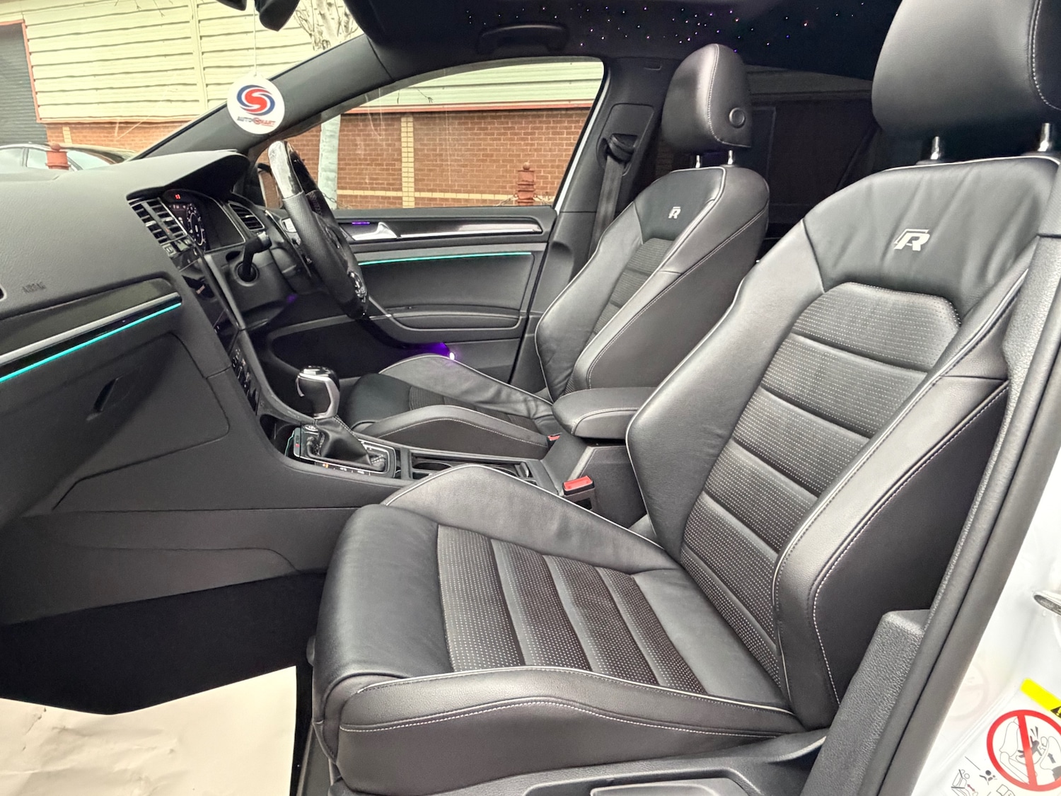 Used Volkswagen Golf 2017 for sale - 77475770: Photo 13