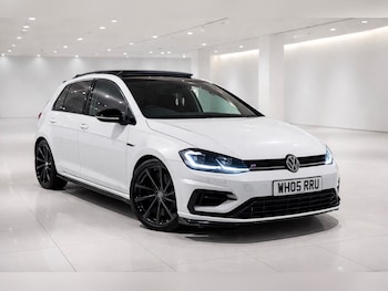 Used Volkswagen Golf 2017 for sale - 77475770: Photo