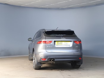 Used Jaguar F-Pace 2019 for sale - 78508627: Photo