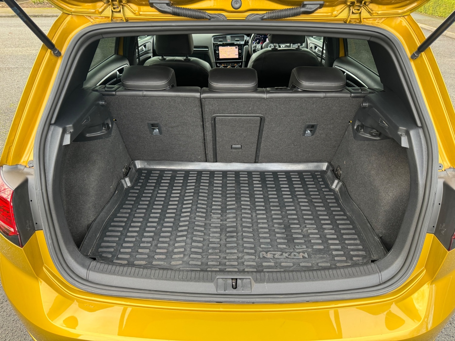 Used Volkswagen Golf 2017 for sale - 77168359: Photo 22