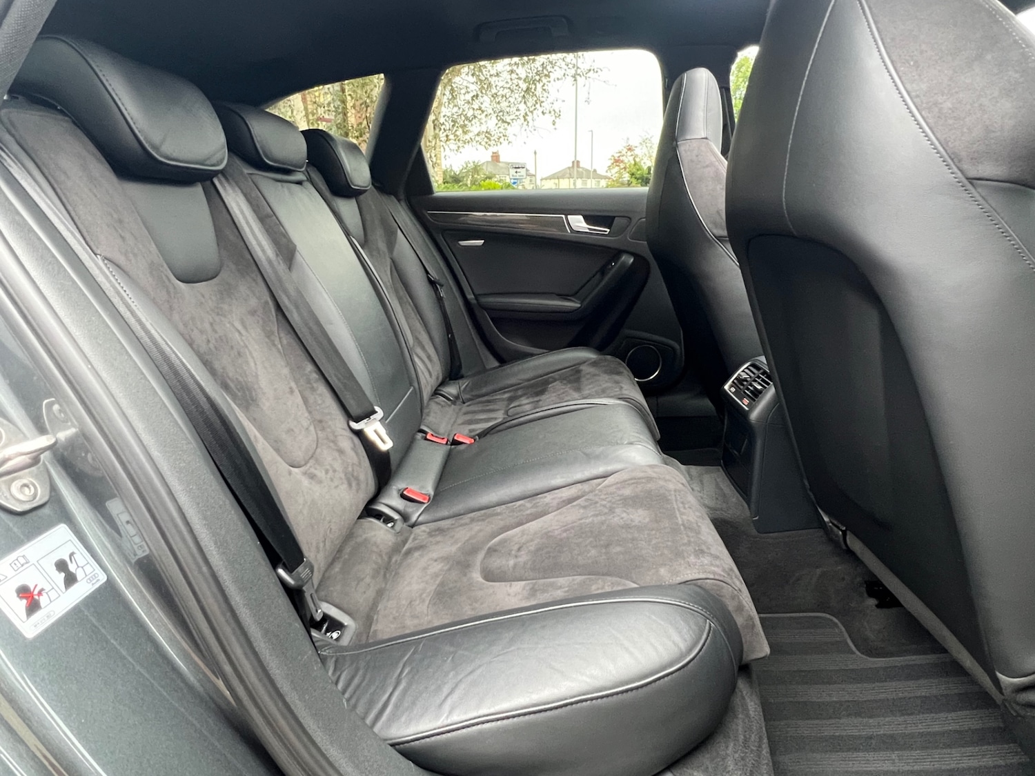 Used Audi RS4 2014 for sale - 76264768: Photo 12