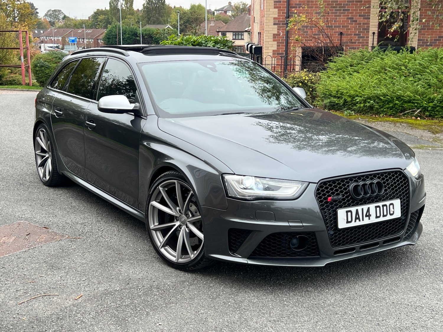 Used Audi RS4 2014 for sale - 76264768: Photo 2