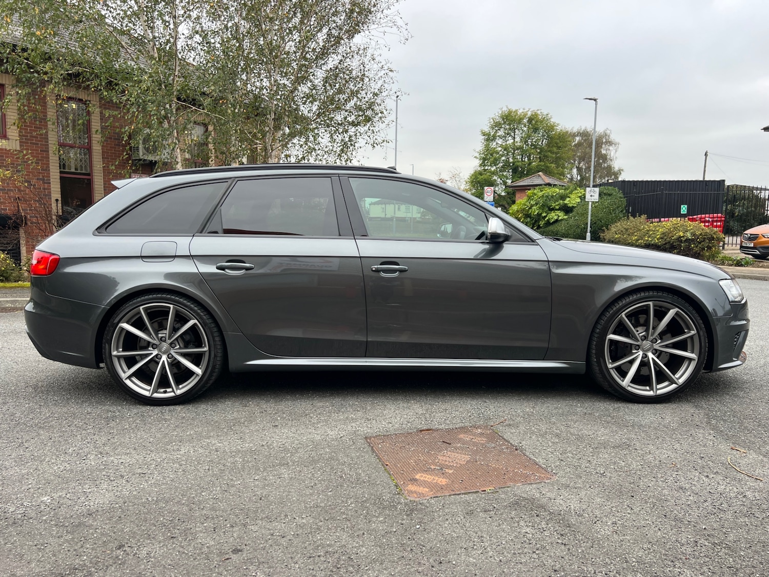 Used Audi RS4 2014 for sale - 76264768: Photo 3