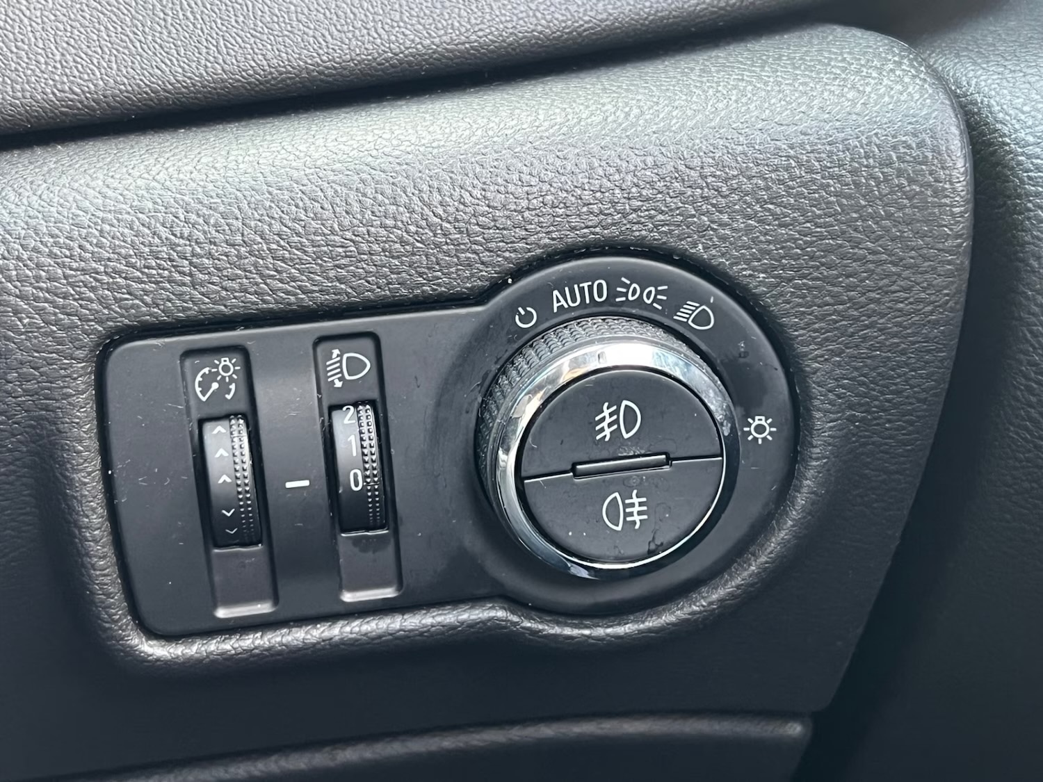 Used Vauxhall Astra GTC 2013 for sale - 77184872: Photo 13