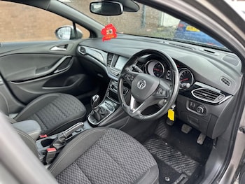 Used Vauxhall Astra 2017 for sale - 77736179: Photo