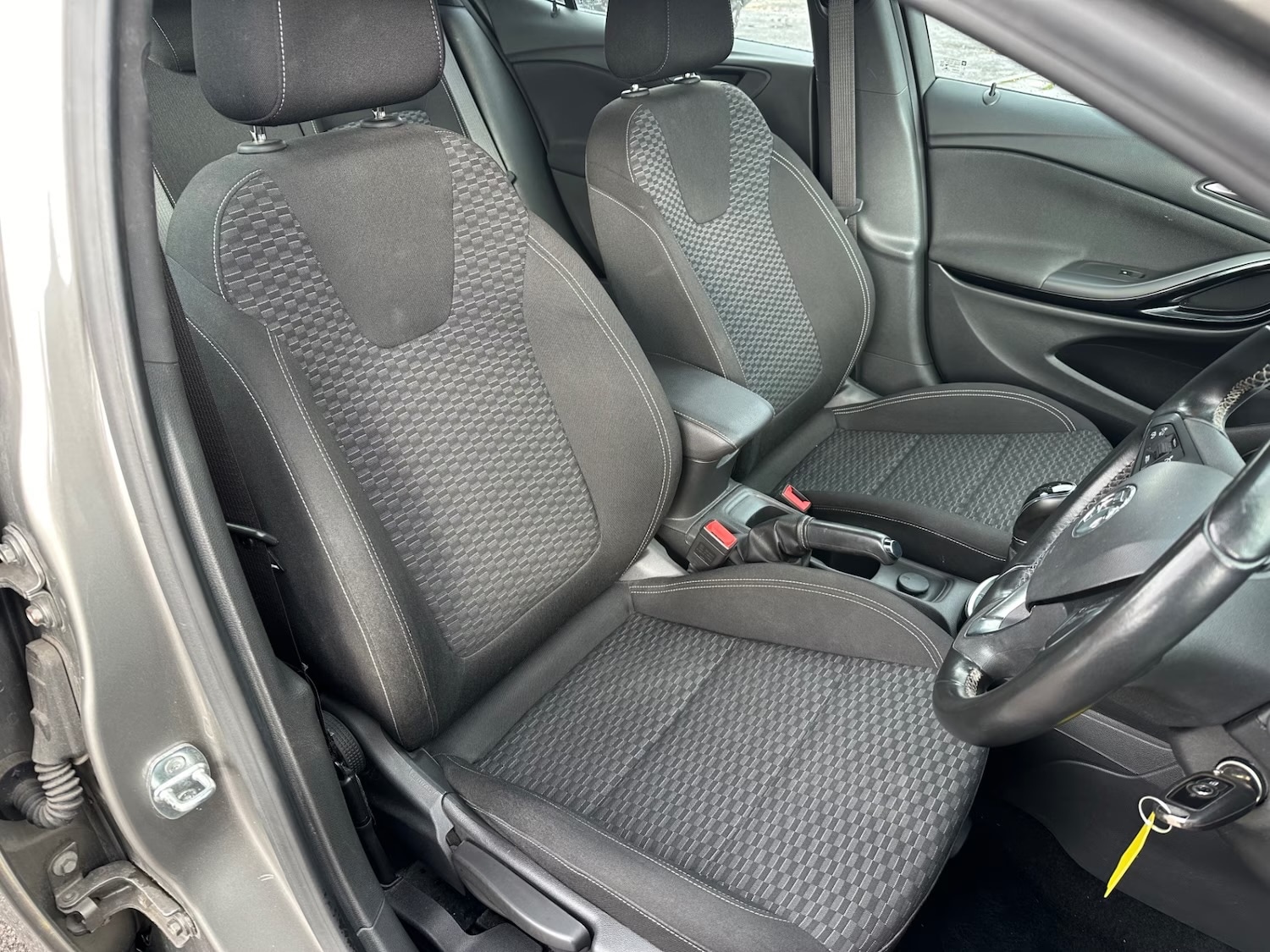 Used Vauxhall Astra 2017 for sale - 77736179: Photo 4