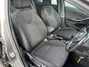 Used Vauxhall Astra 2017 for sale - 77736179: Photo