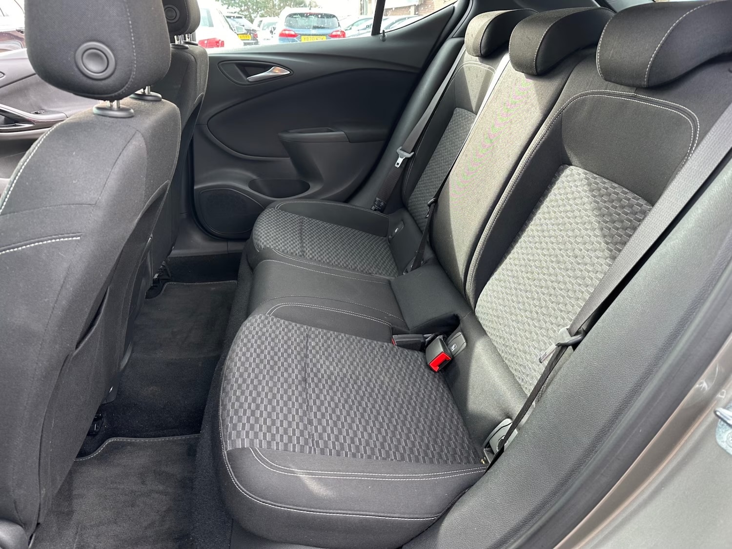 Used Vauxhall Astra 2017 for sale - 77736179: Photo 6