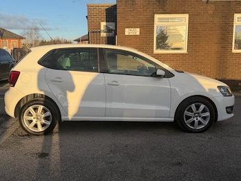 Used Volkswagen Polo 2011 for sale - 76750581: Photo