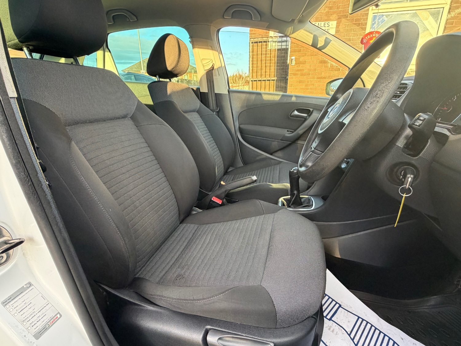 Used Volkswagen Polo 2011 for sale - 76750581: Photo 7