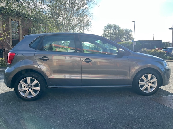 Used Volkswagen Polo 2011 for sale - 73993068: Photo 2