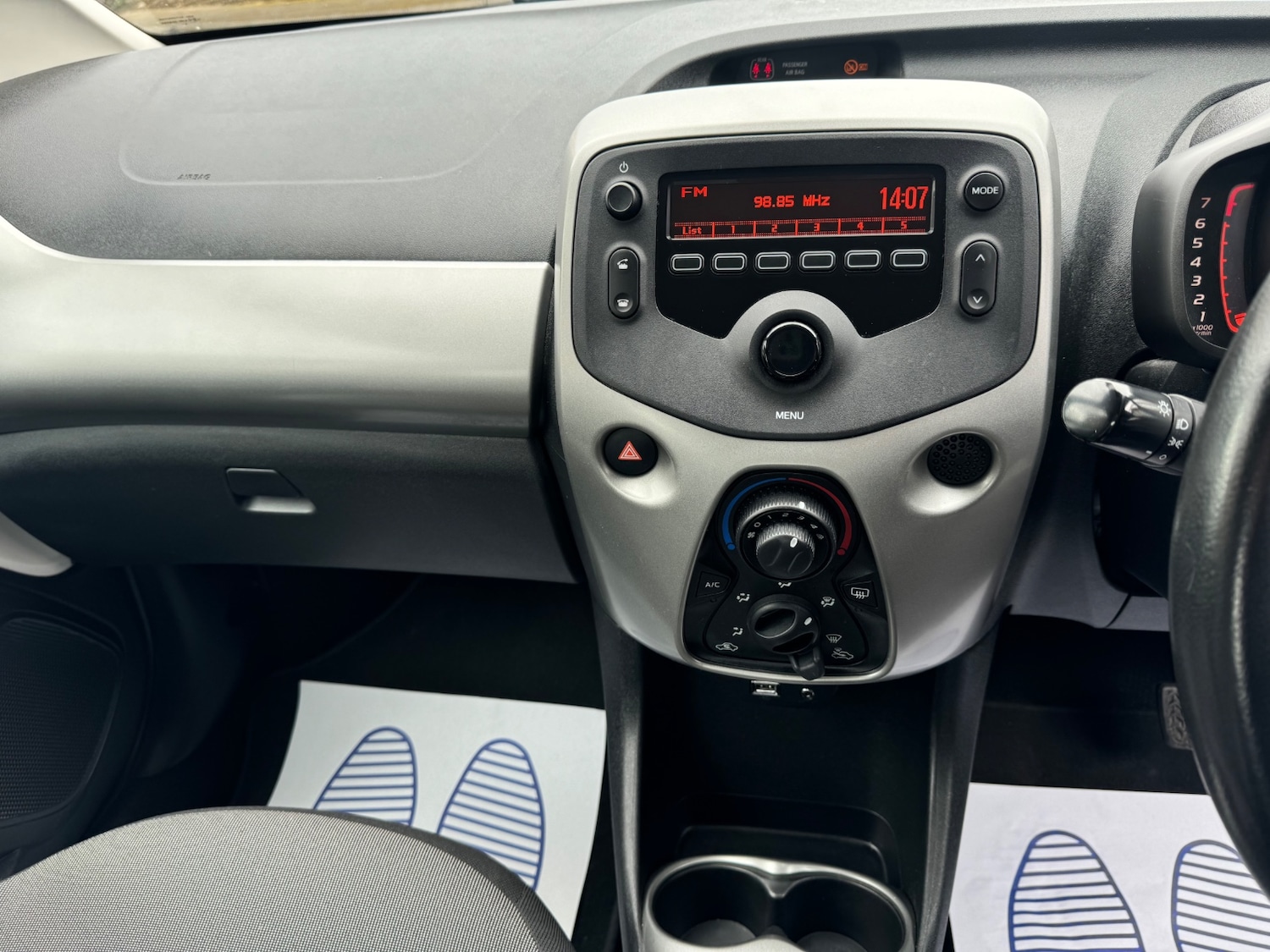 Used Toyota AYGO 2015 for sale - 78061441: Photo 14