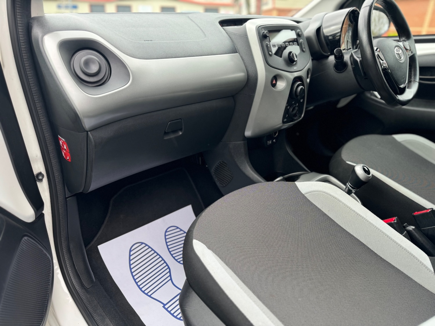 Used Toyota AYGO 2015 for sale - 78061441: Photo 22