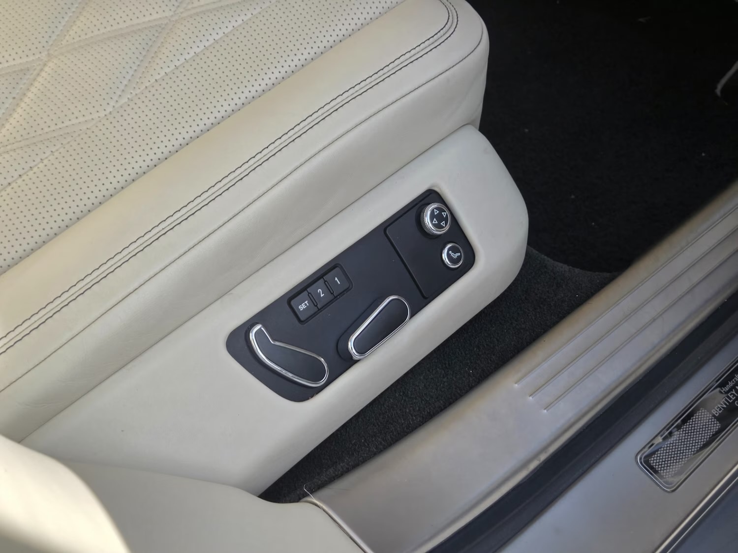 Used Bentley Flying Spur 2015 for sale - 77245530: Photo 13