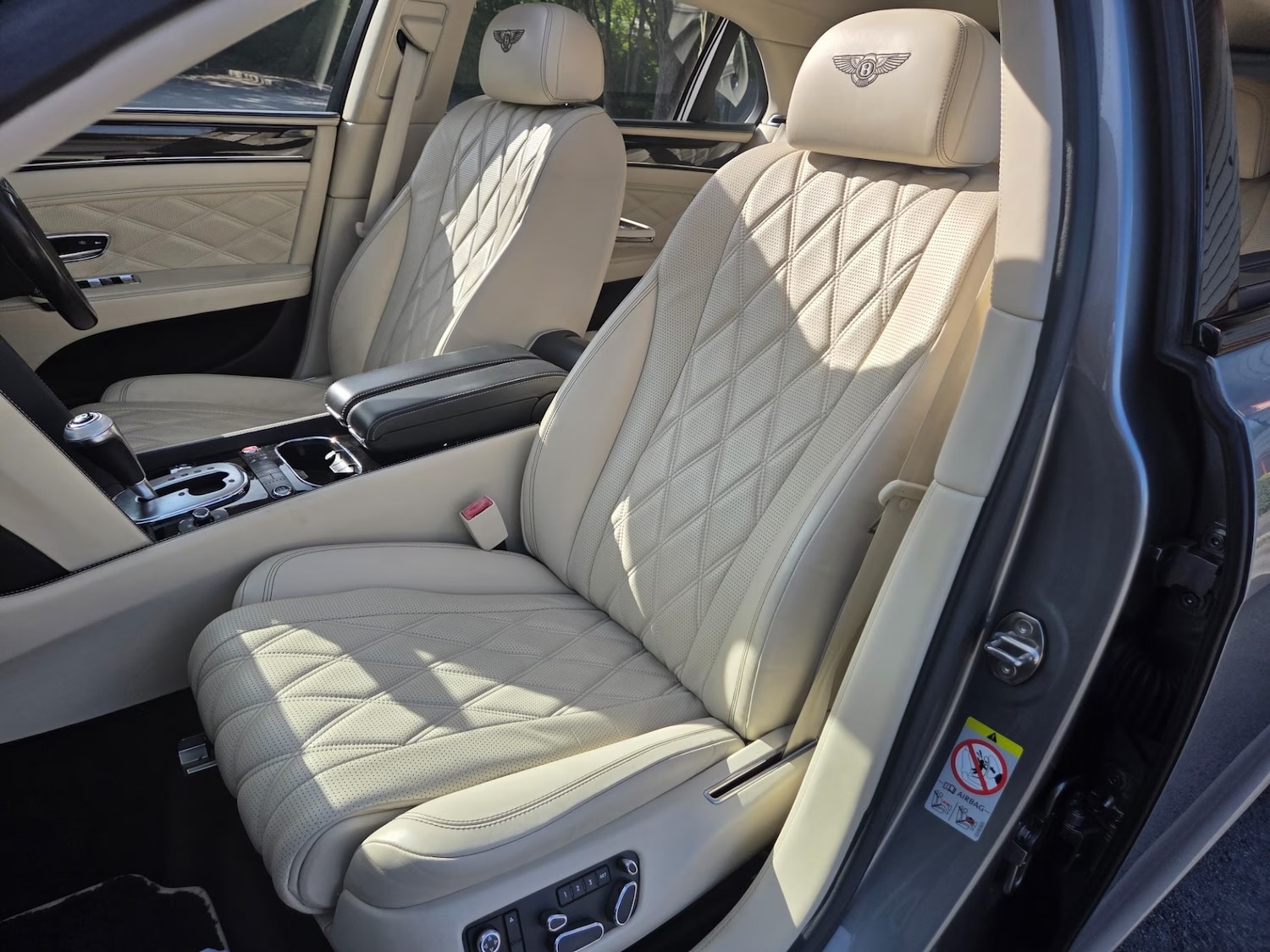 Used Bentley Flying Spur 2015 for sale - 77245530: Photo 18