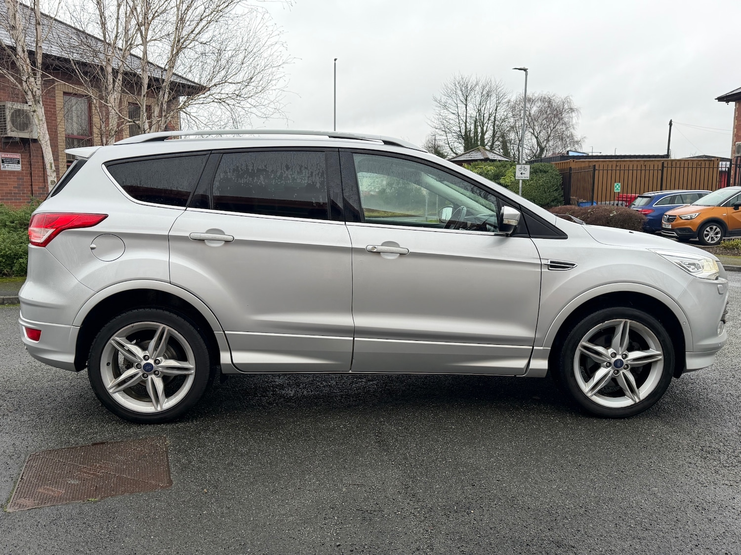 Used Ford Kuga 2016 for sale - 77207129: Photo 3