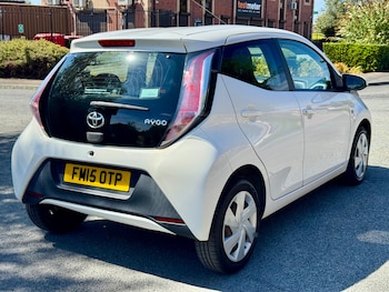 Used Toyota AYGO 2015 for sale - 79468536: Photo
