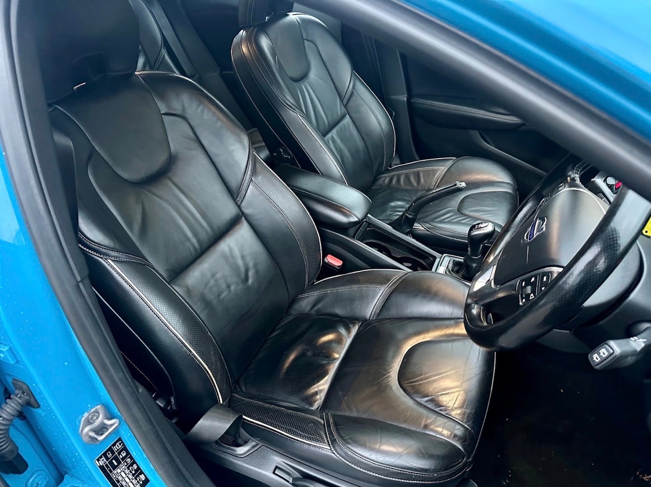 Used Volvo V40 2014 for sale - 77186409: Photo 11