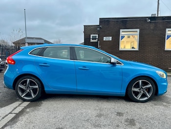 Used Volvo V40 2014 for sale - 77186409: Photo
