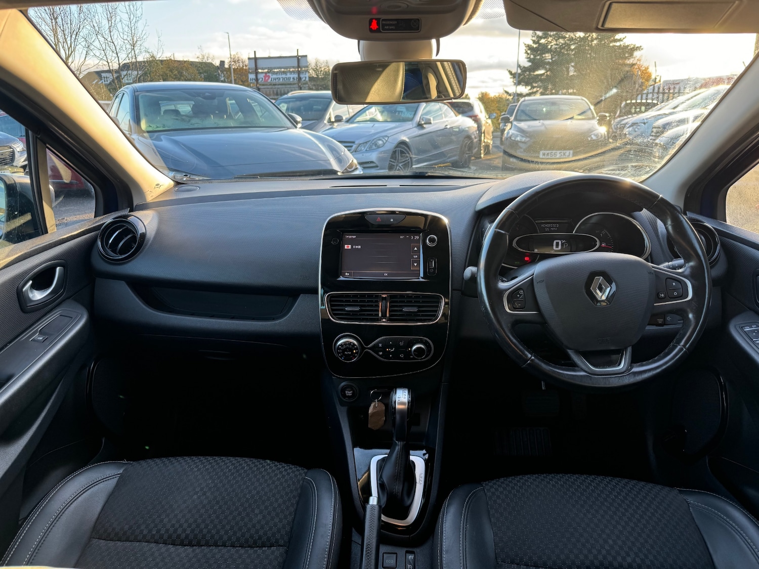 Used Renault Clio 2018 for sale - 77022868: Photo 16