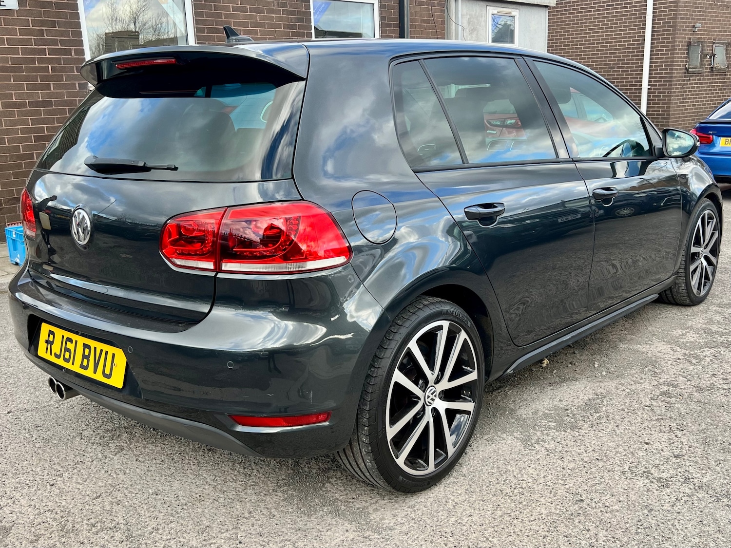 Vehicle 5