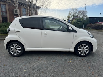 Used Toyota AYGO 2014 for sale - 76557237: Photo