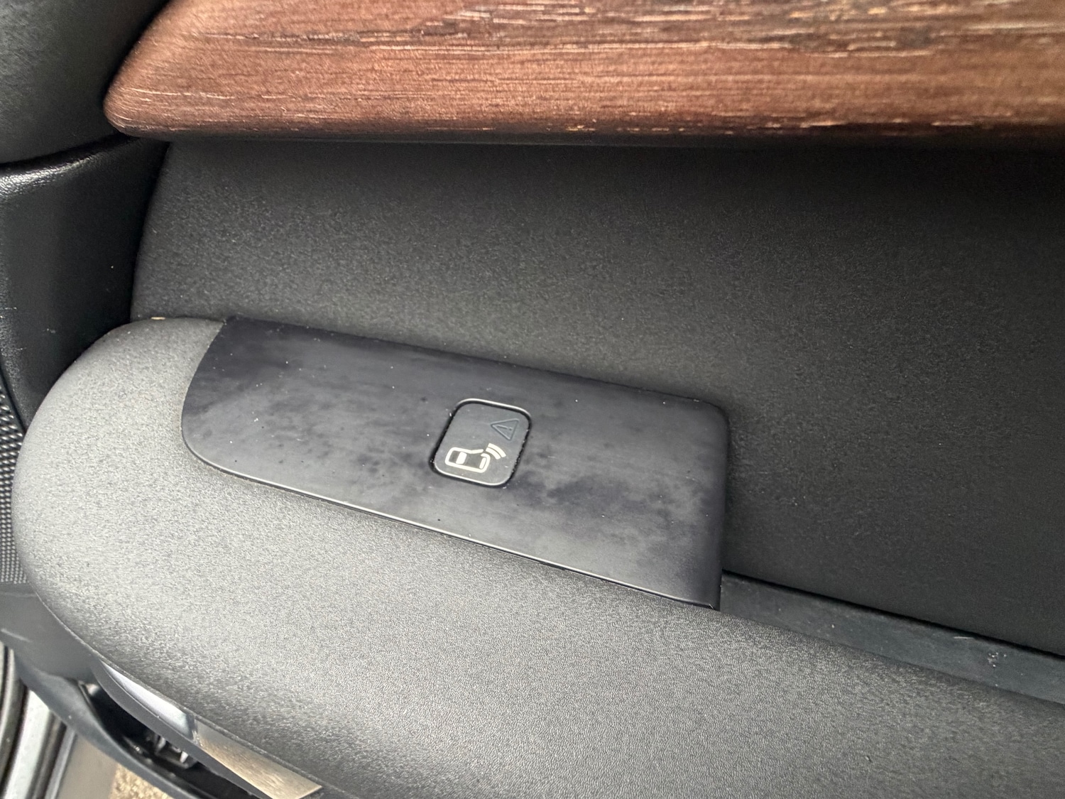 Used Land Rover Discovery 2020 for sale - 77438496: Photo 23