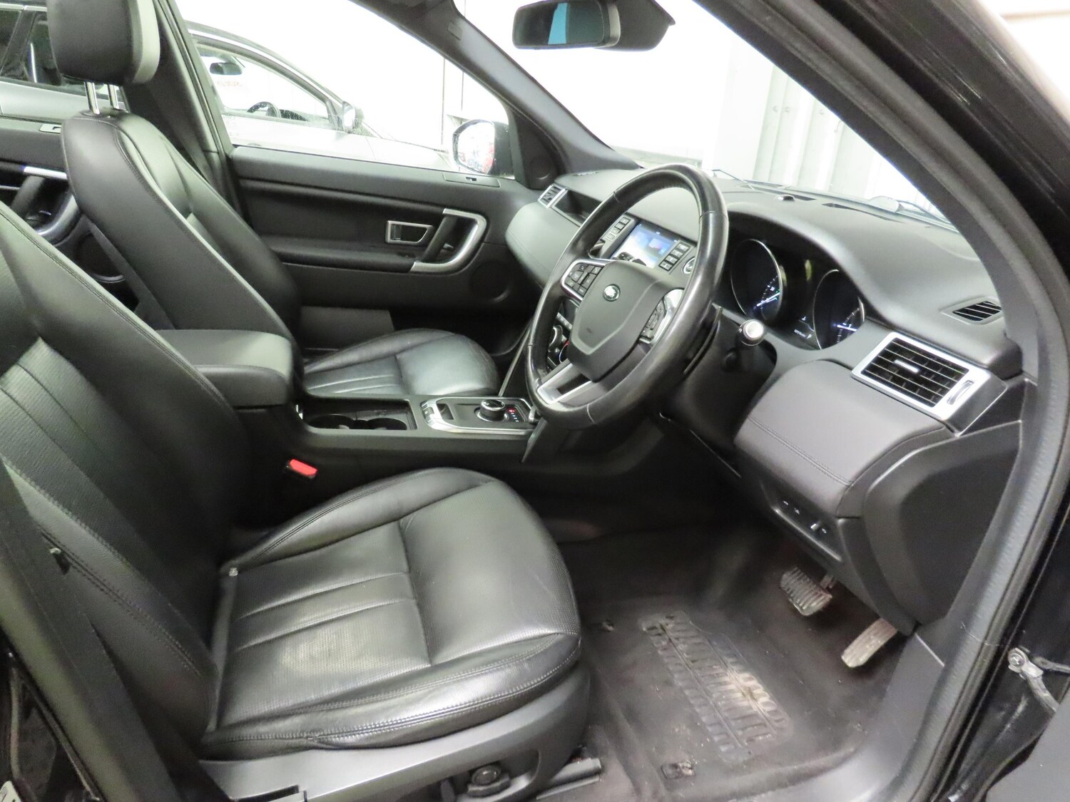 Used Land Rover Discovery Sport 2019 for sale - 77848854: Photo 10