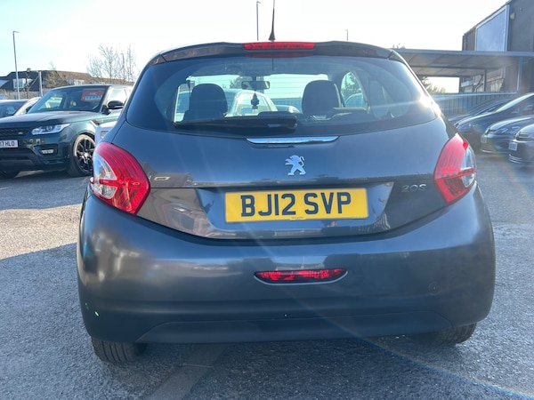 Used Peugeot 208 2012 for sale - 74266436: Photo 4