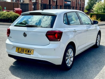Used Volkswagen Polo 2018 for sale - 79253573: Photo