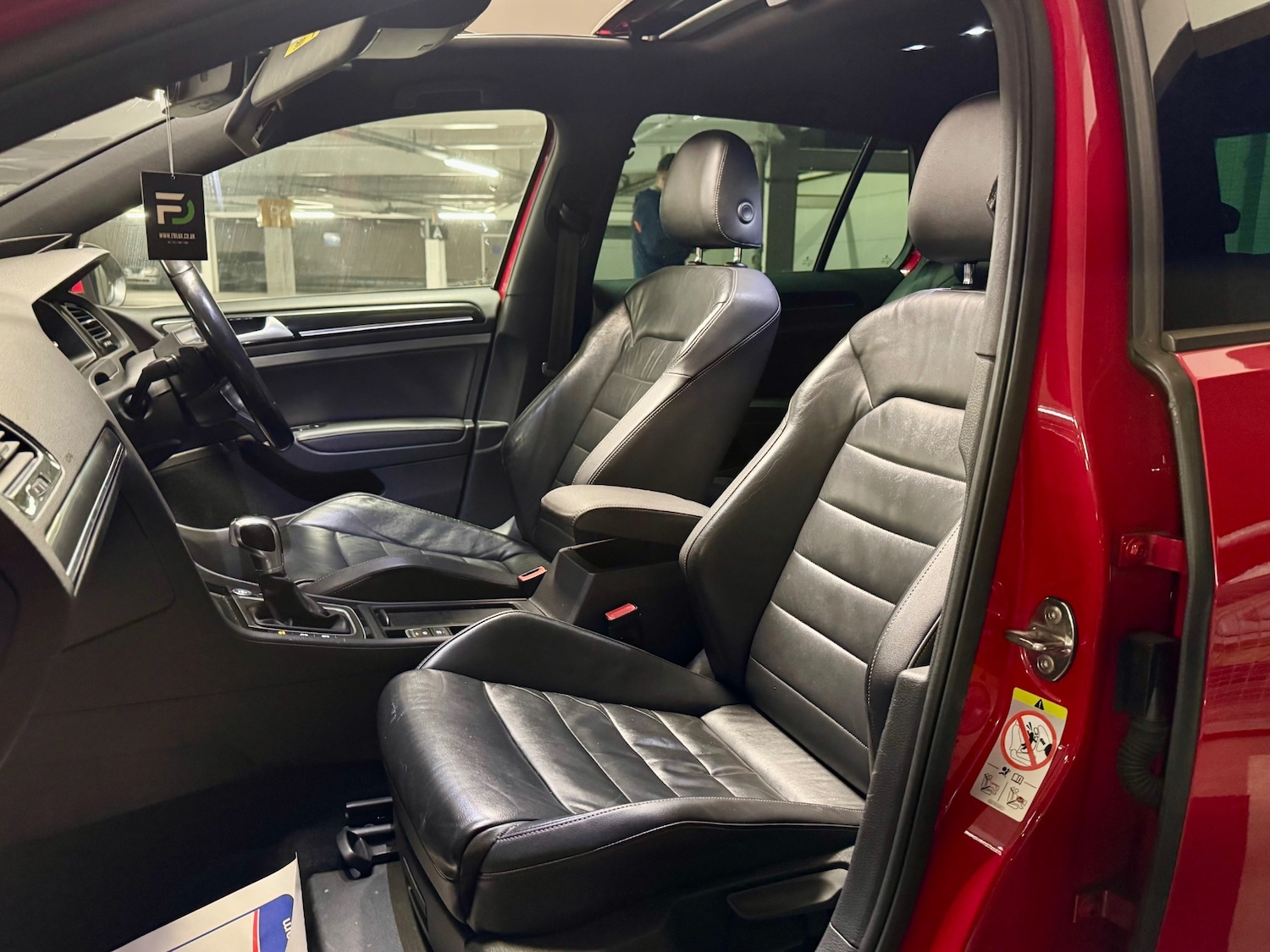 Used Volkswagen Golf 2017 for sale - 77540107: Photo 14