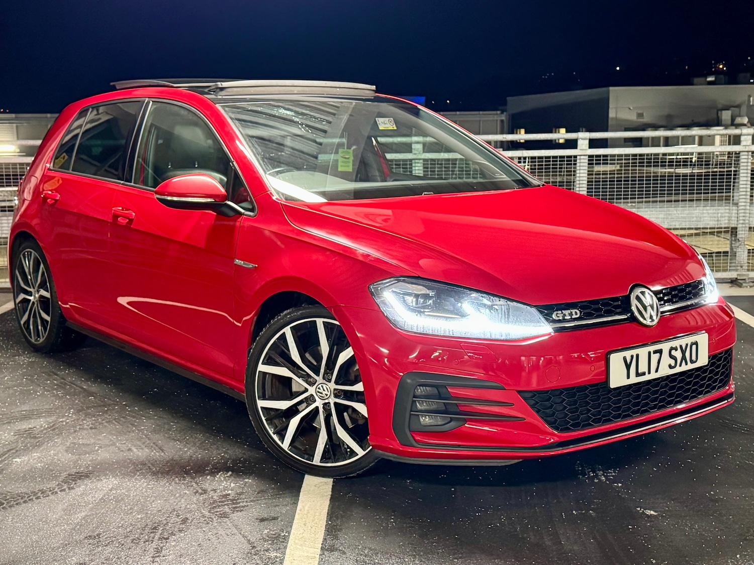 Used Volkswagen Golf 2017 for sale - 77540107: Photo 8