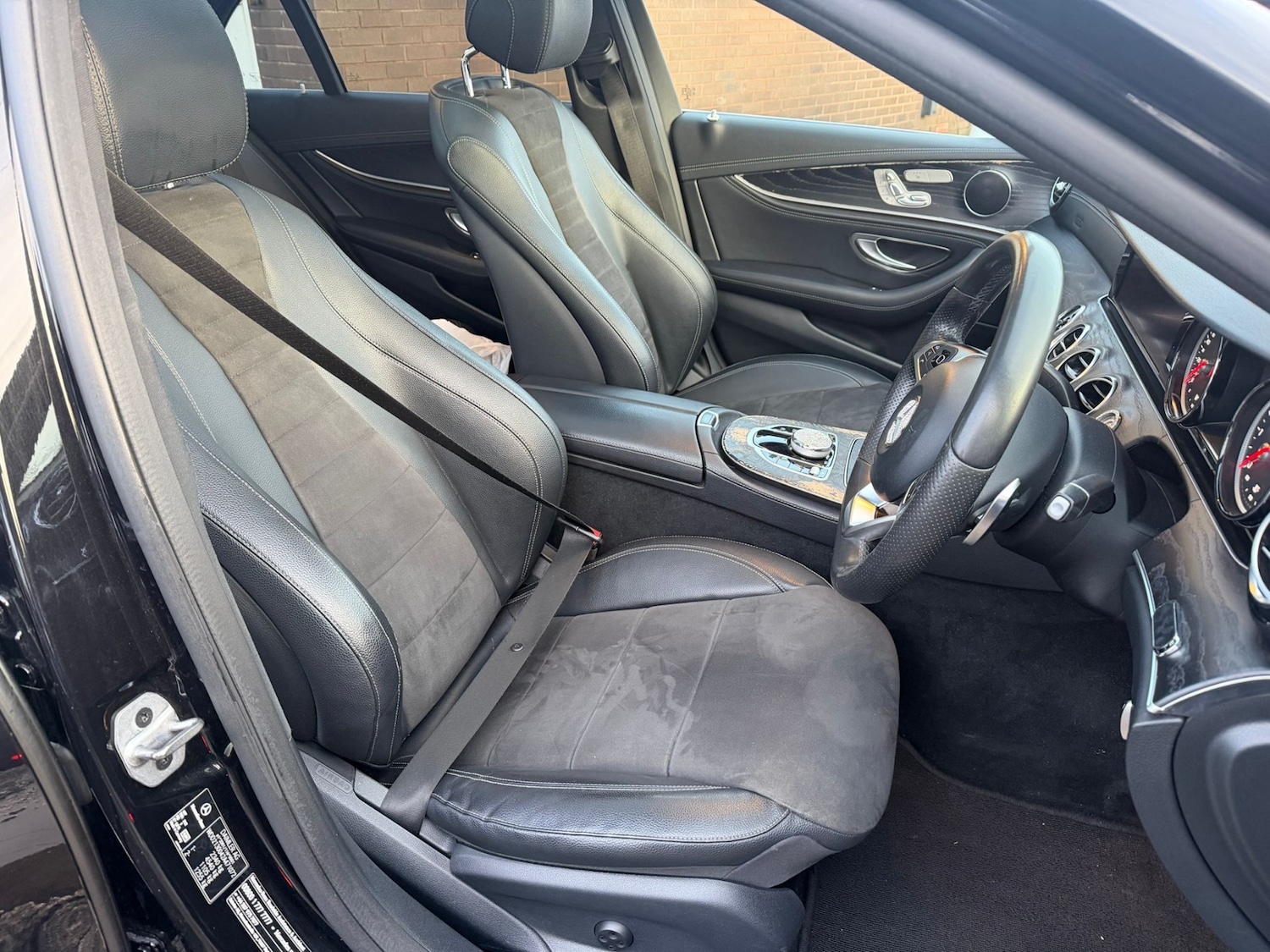 Used Mercedes-Benz E Class 2018 for sale - 77630896: Photo 11