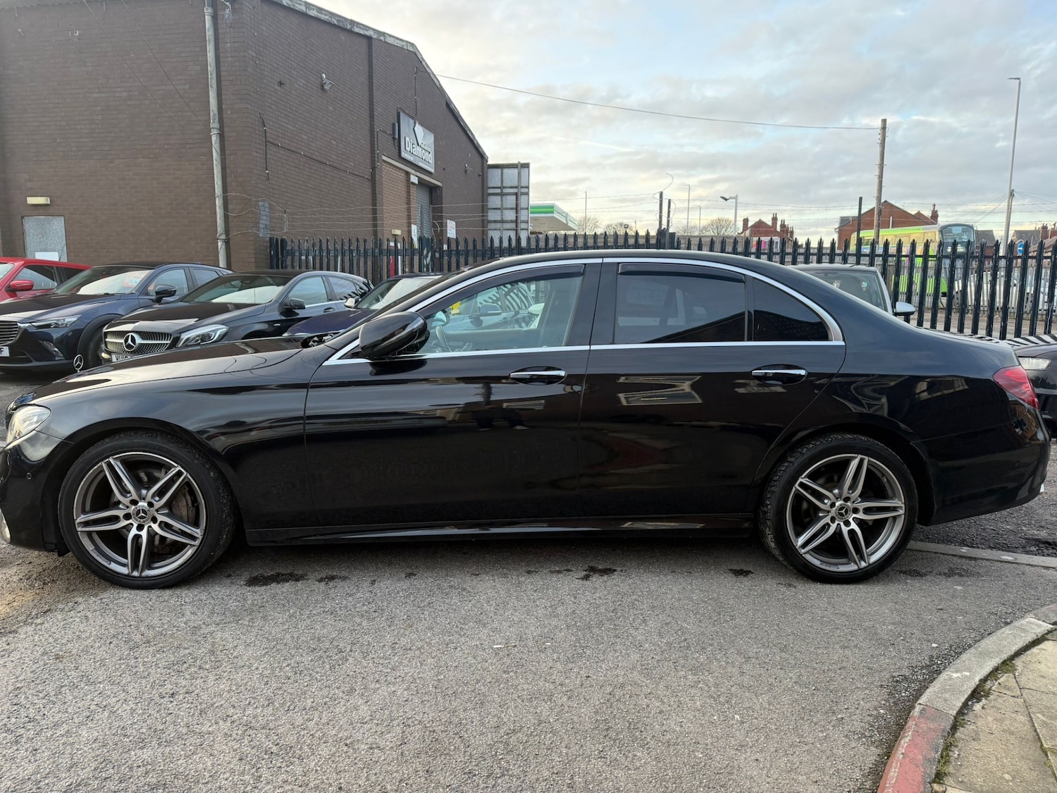 Used Mercedes-Benz E Class 2018 for sale - 77630896: Photo 6