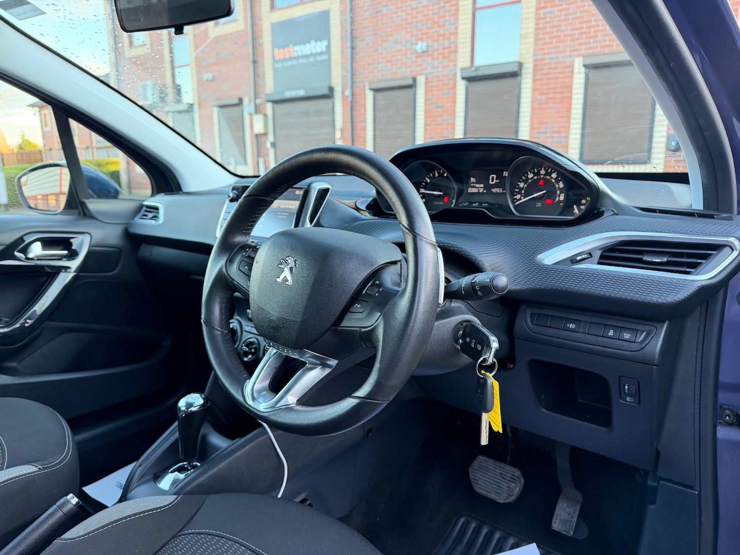 Used Peugeot 208 2016 for sale - 77587386: Photo 9