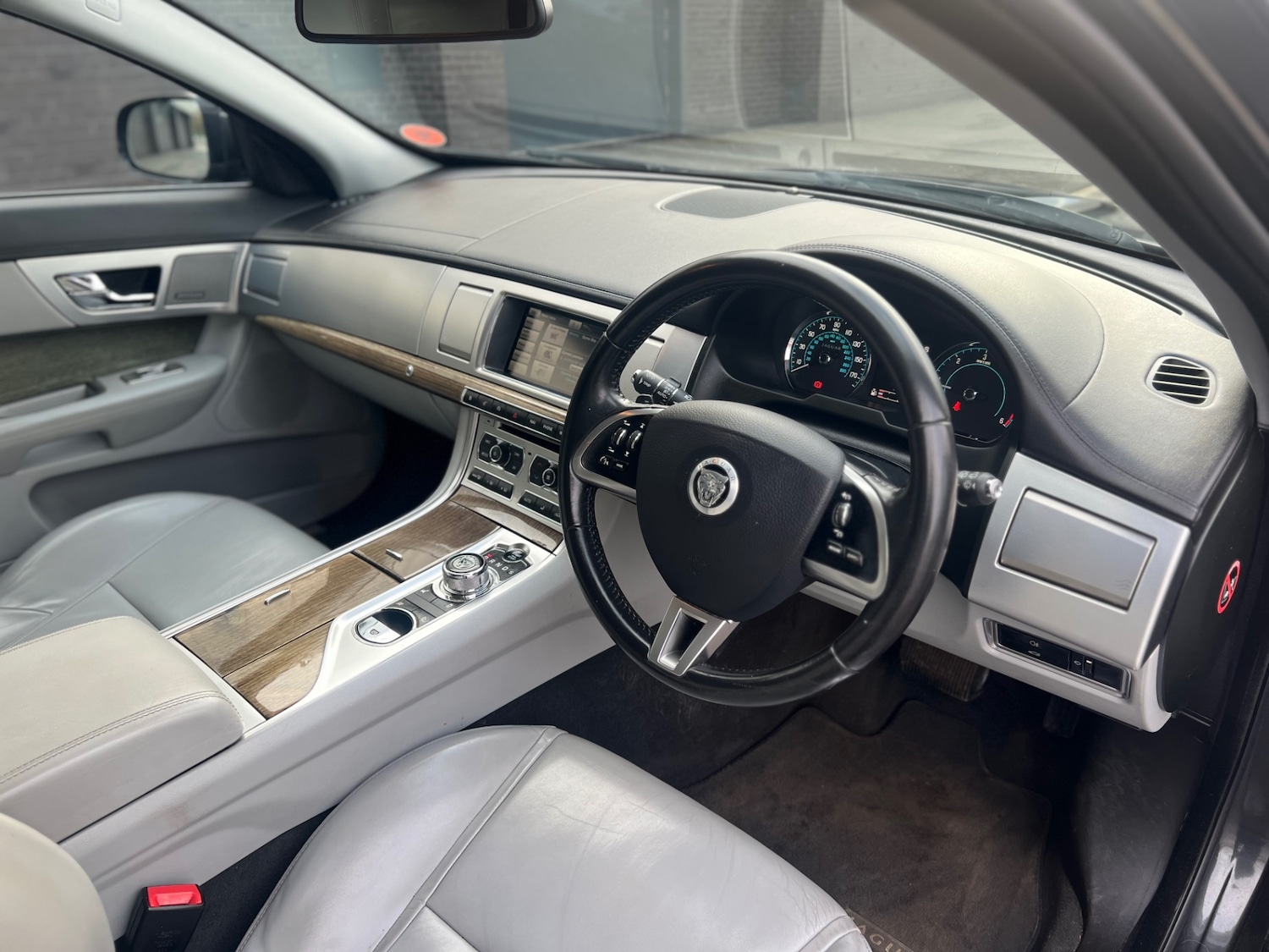 Used Jaguar XF 2014 for sale - 77106754: Photo 11