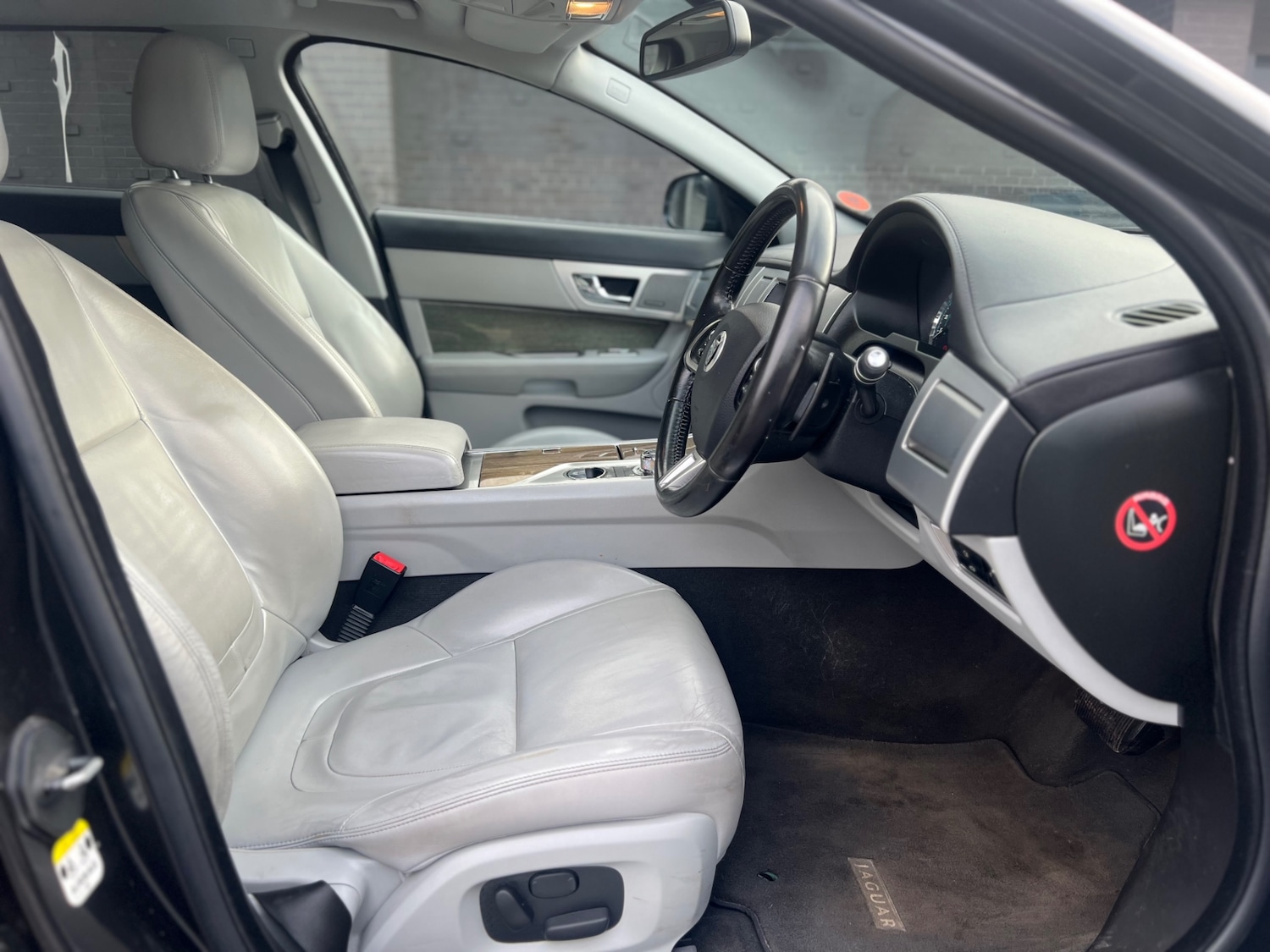 Used Jaguar XF 2014 for sale - 77106754: Photo 13