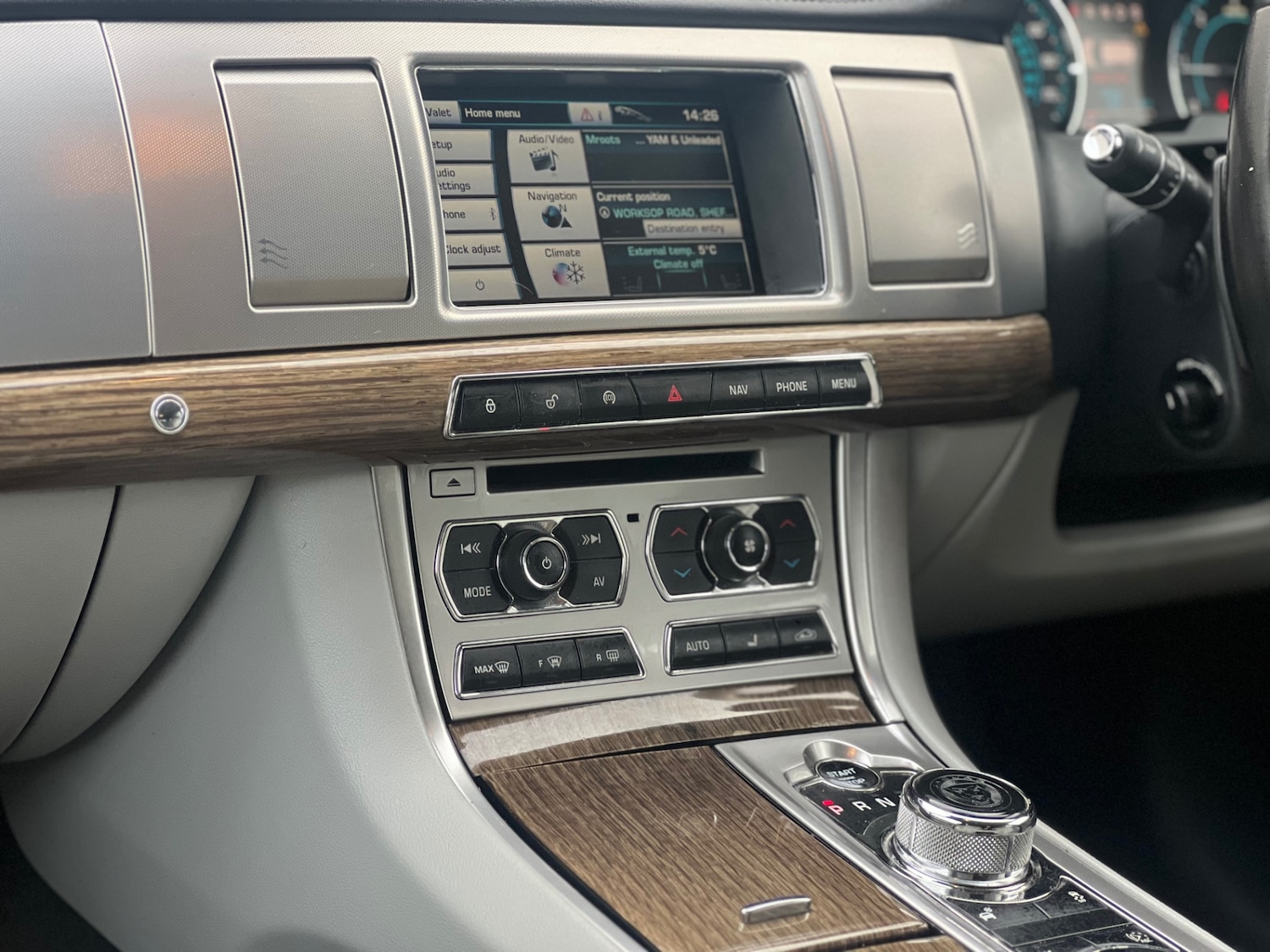 Used Jaguar XF 2014 for sale - 77106754: Photo 18