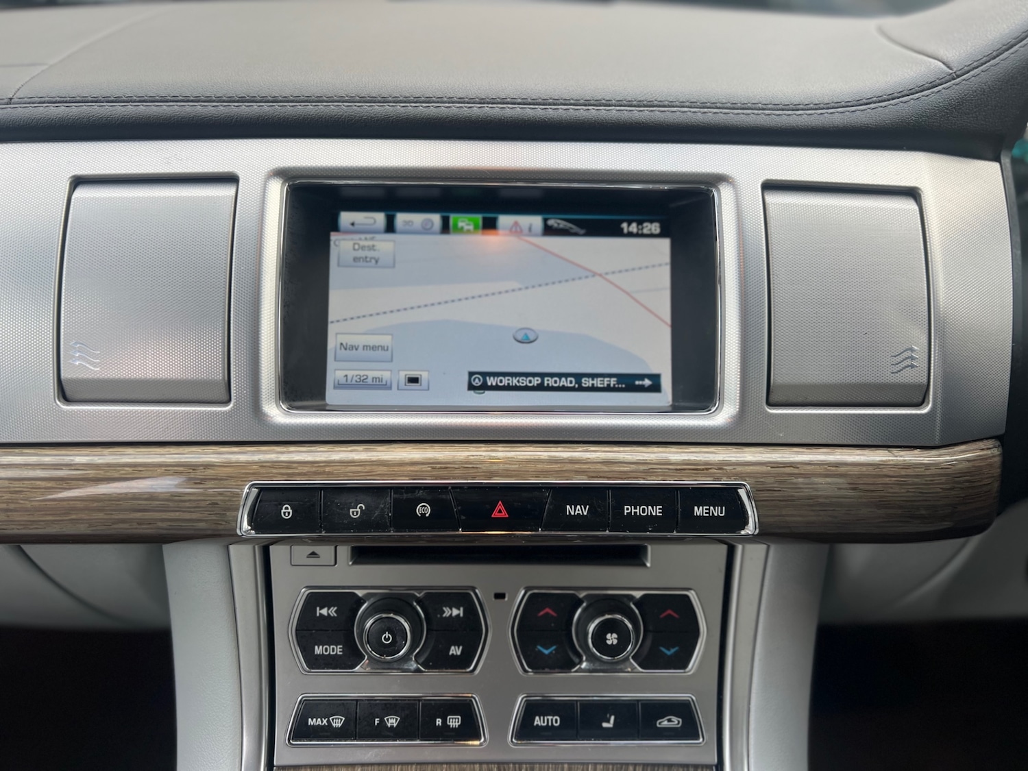 Used Jaguar XF 2014 for sale - 77106754: Photo 19