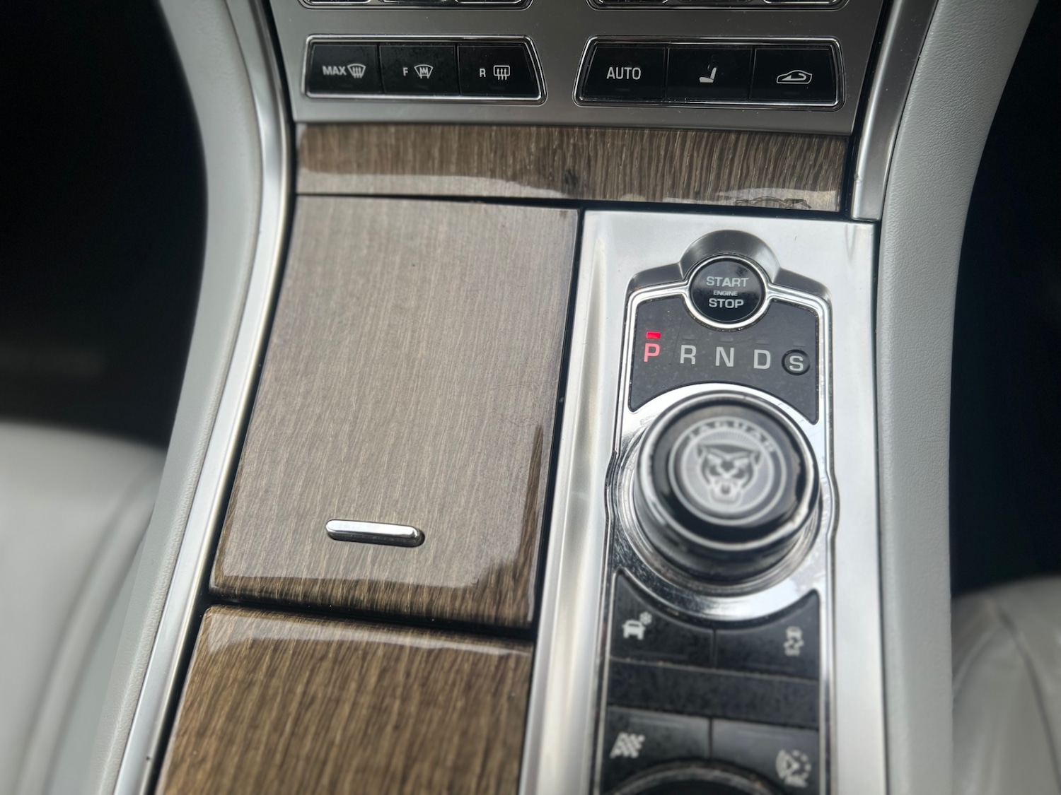 Used Jaguar XF 2014 for sale - 77106754: Photo 23