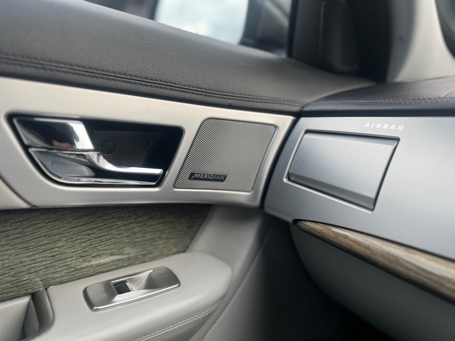 Used Jaguar XF 2014 for sale - 77106754: Photo 24