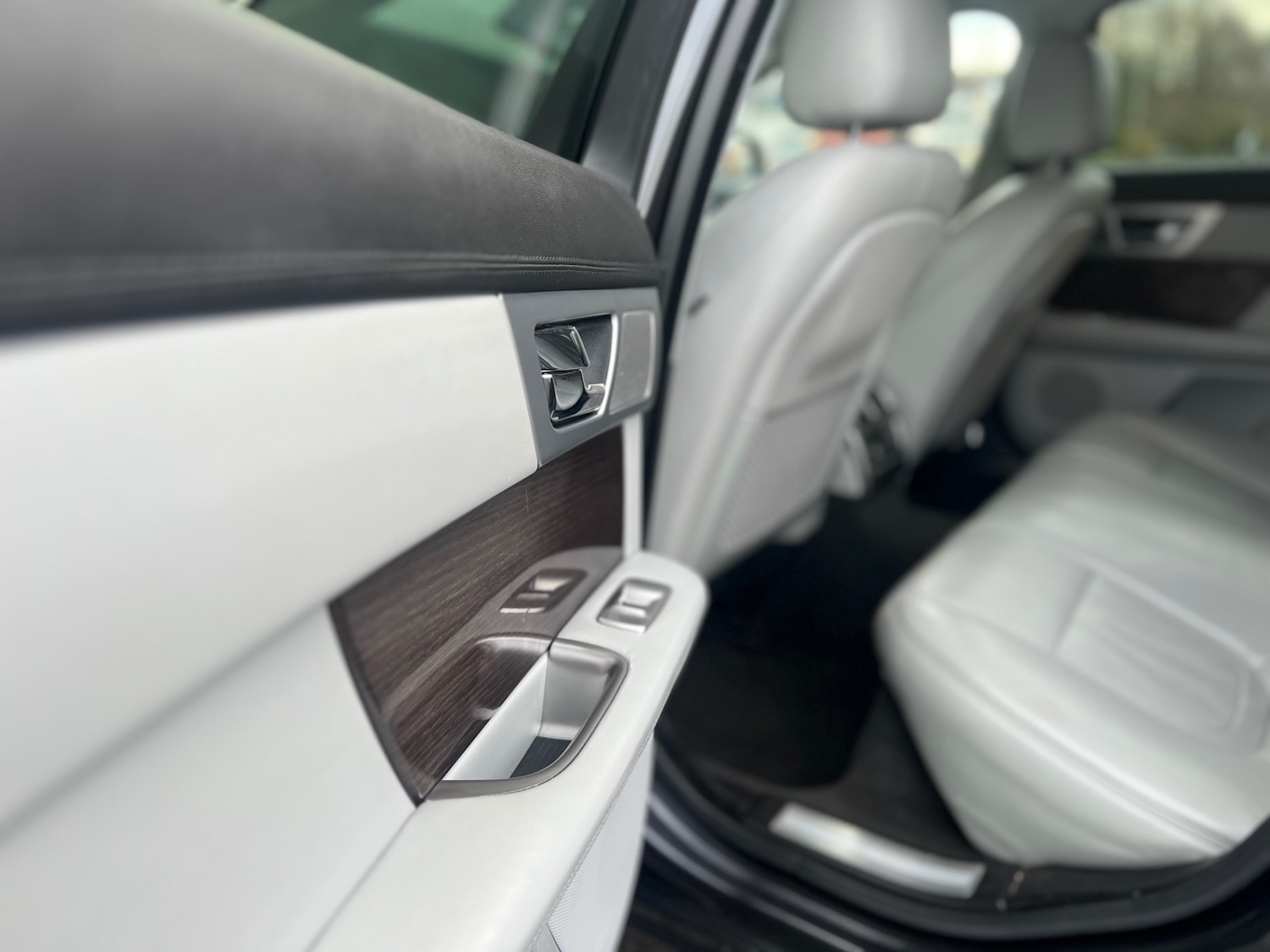 Used Jaguar XF 2014 for sale - 77106754: Photo 26