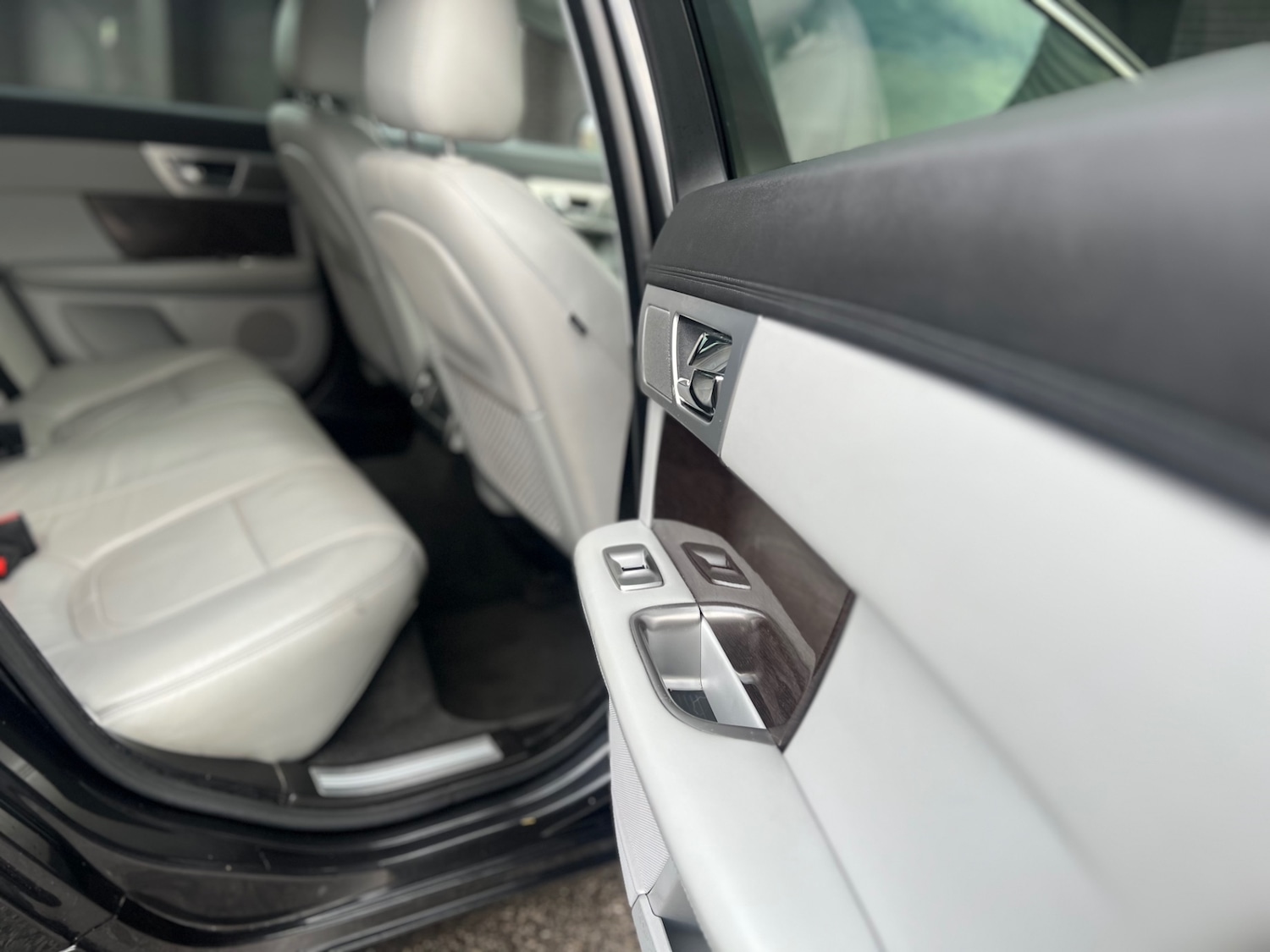 Used Jaguar XF 2014 for sale - 77106754: Photo 27