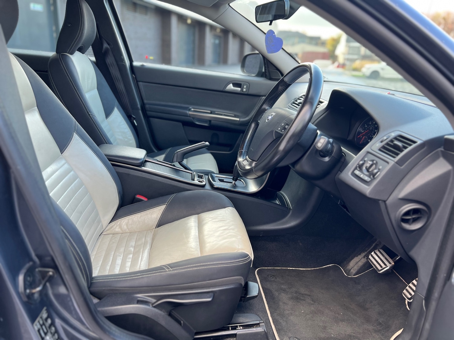 Used Volvo V50 2009 for sale - 77106448: Photo 10